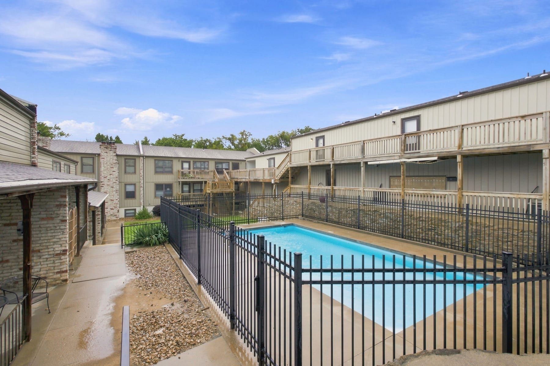 Hillstone Apartments, Topeka, Kansas